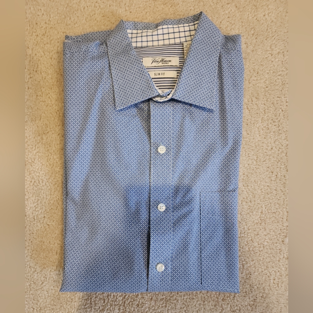 Van Heusen Men's Dress Shirt Size 16-16.5 (Large)